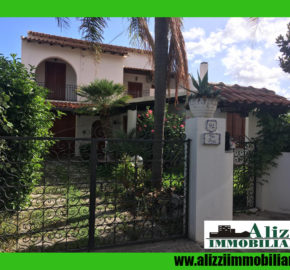 RIF. 1776 FURNARI ZONA TONNARELLA VILLA CON GIARDINO IN VENDITA