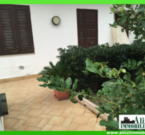 RIF. 1830 MILAZZO VICINANZE VILLA HERA VILLA  IN VENDITA