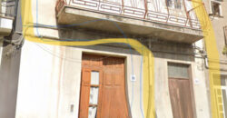 ID.2359 BARCELLONA CASA INDIPENDENTE DA RISTRUTTURARE VENDESI